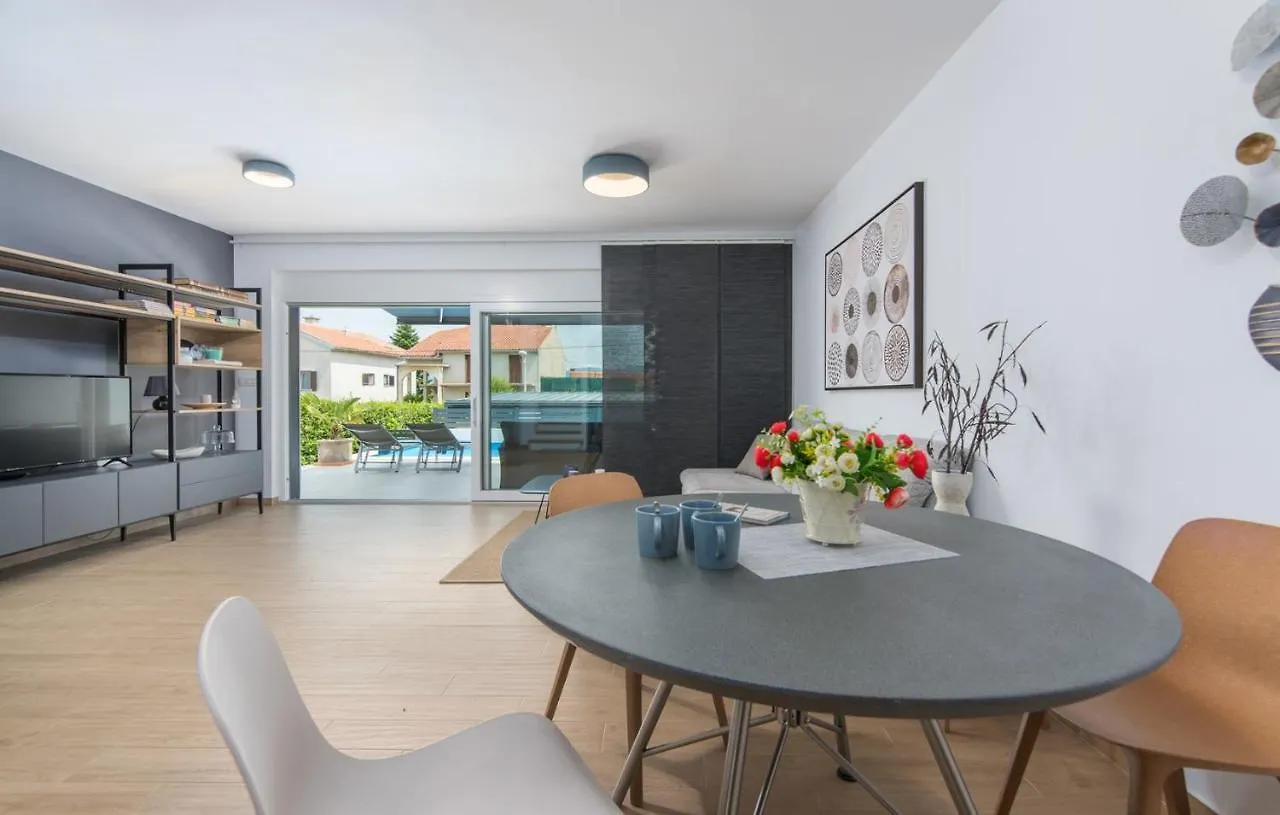 Villa Mondo Adria Njivice
